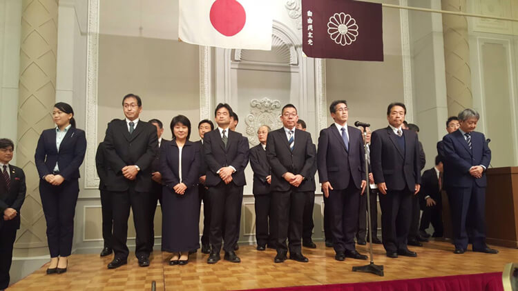 自民党の浜松市支部の新年会の様子