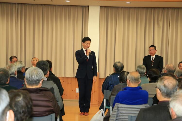 阿弥陀での演説会にて演説中