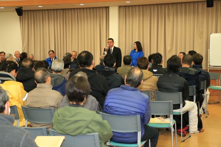 阿弥陀での演説会にて演説中の井田ひろやす2