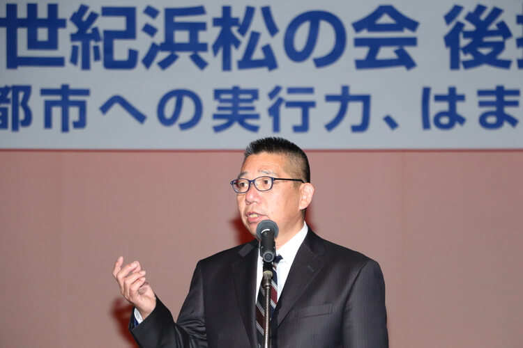 塩谷立後援会大会にて演説中の井田ひろやす2