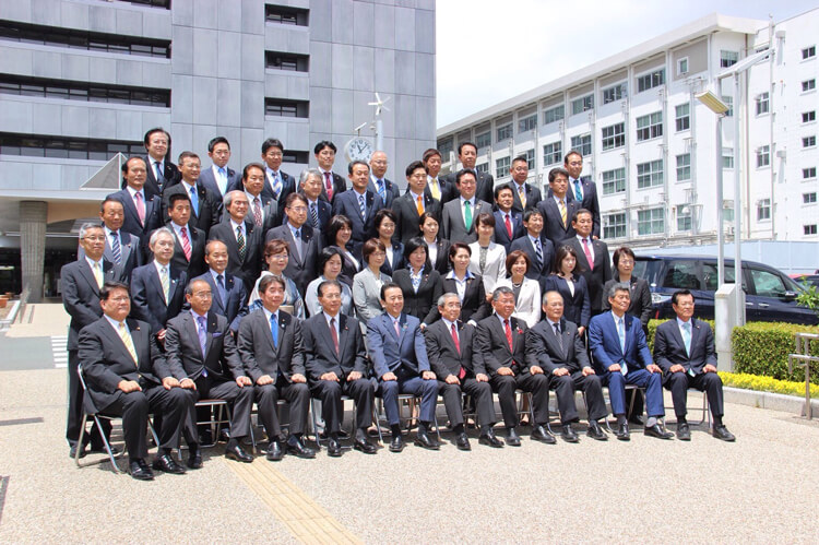 正・副議長選挙にて集合写真