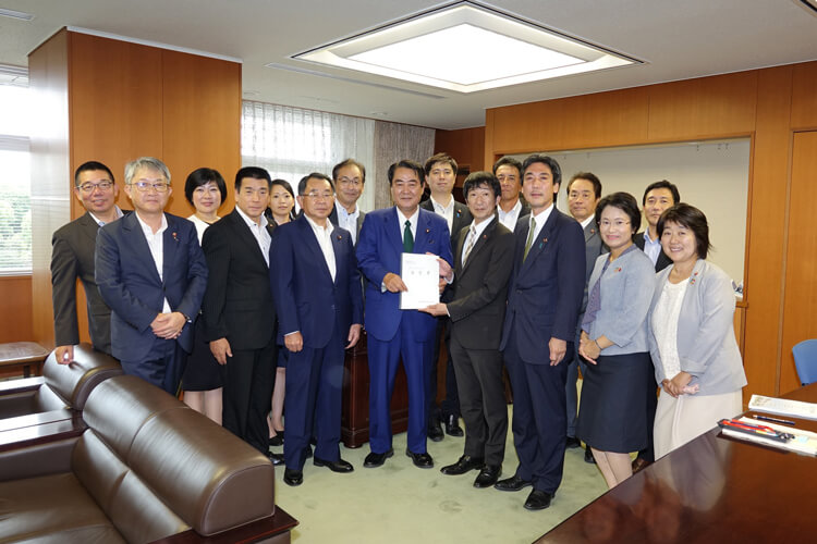 中央省庁での集合写真
