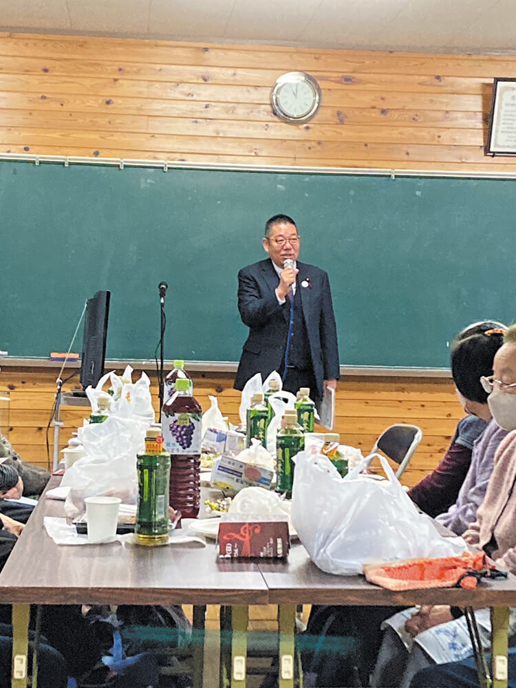 新年会のご挨拶の様子04