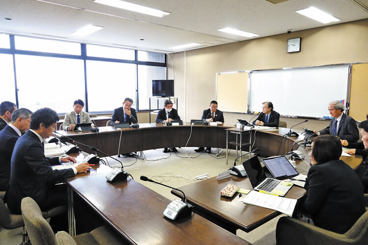 2月補正予算審議の様子02