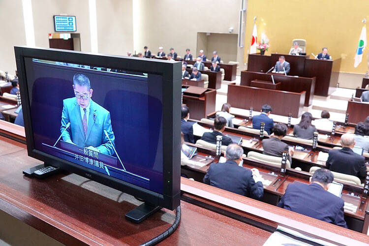 浜松市議会の一般質問の様子04