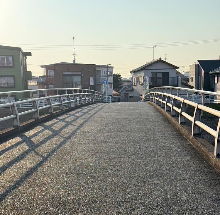 三浦橋の高欄手すりの嵩上げ工事の写真06
